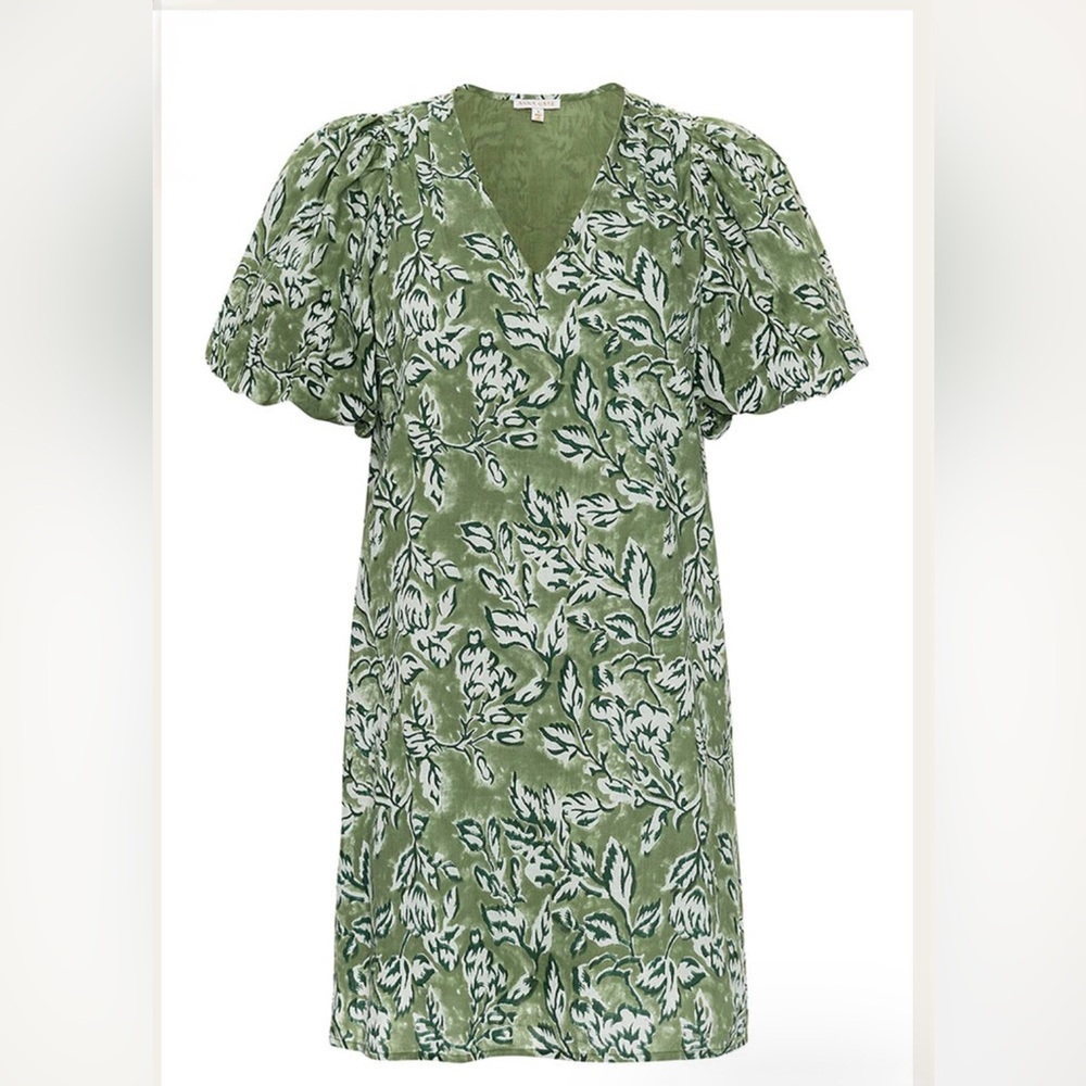 Anna Cate Haley Dress in Apple Mist Print. Lined. V neck. EUC. Size Large